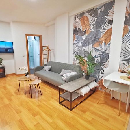 El Estudio Central Malaga Luaran gambar