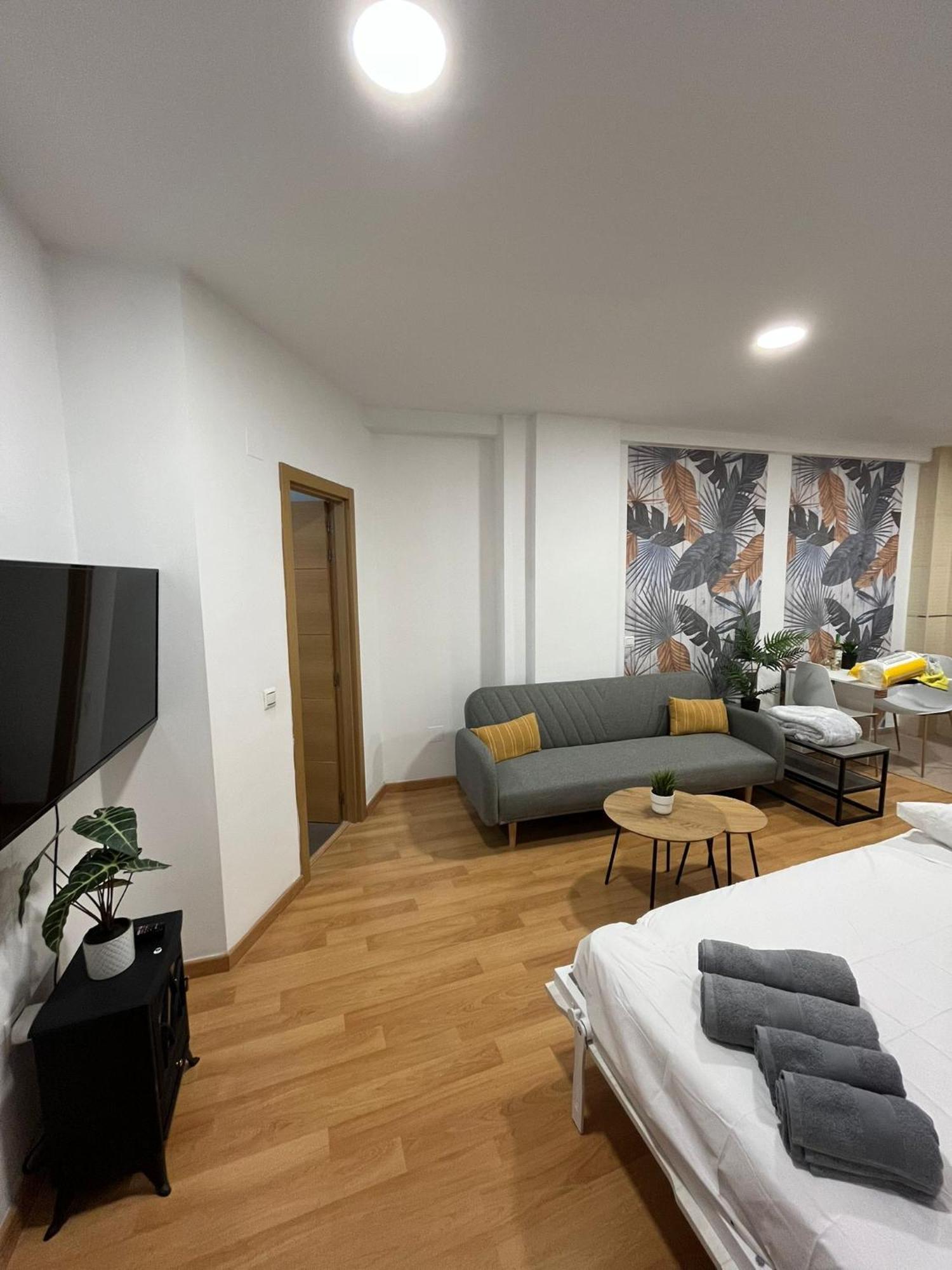 El Estudio Central Malaga Luaran gambar